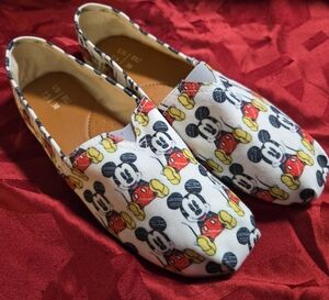 Disney White and Red Mickey Mouse Slippers